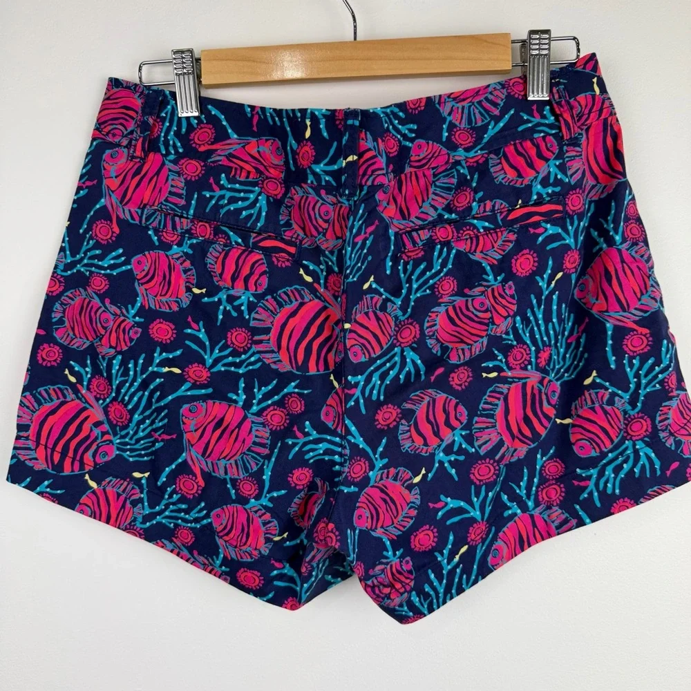 Lilly Pulitzer Callahan Shorts Navy Fish Print Size 8 - Picture 2 of 7